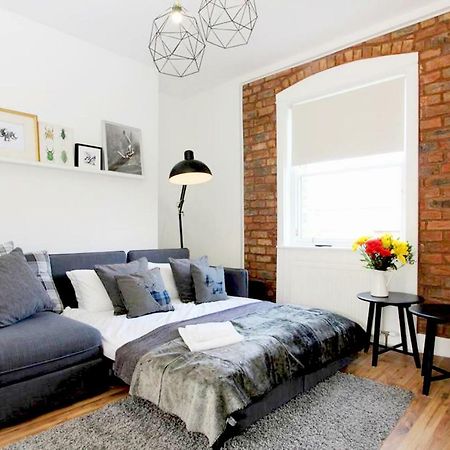 Appartamento Stylish Flat In 1860'S Listed Building Edimburgo Esterno foto